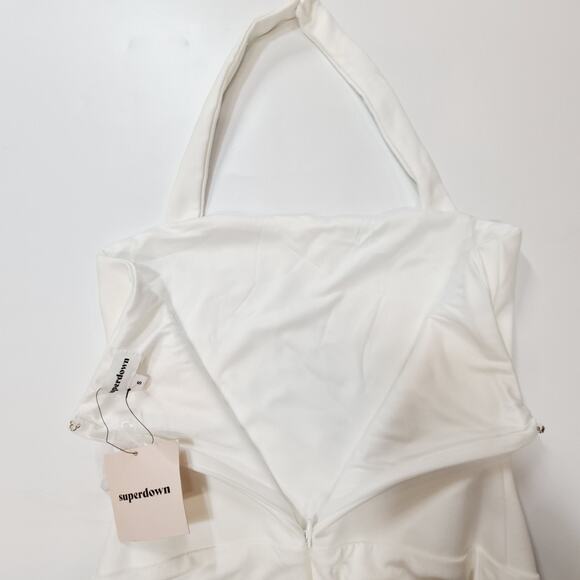 Superdown Reece Halter Bodysuit in white Small - Picture 10 of 12